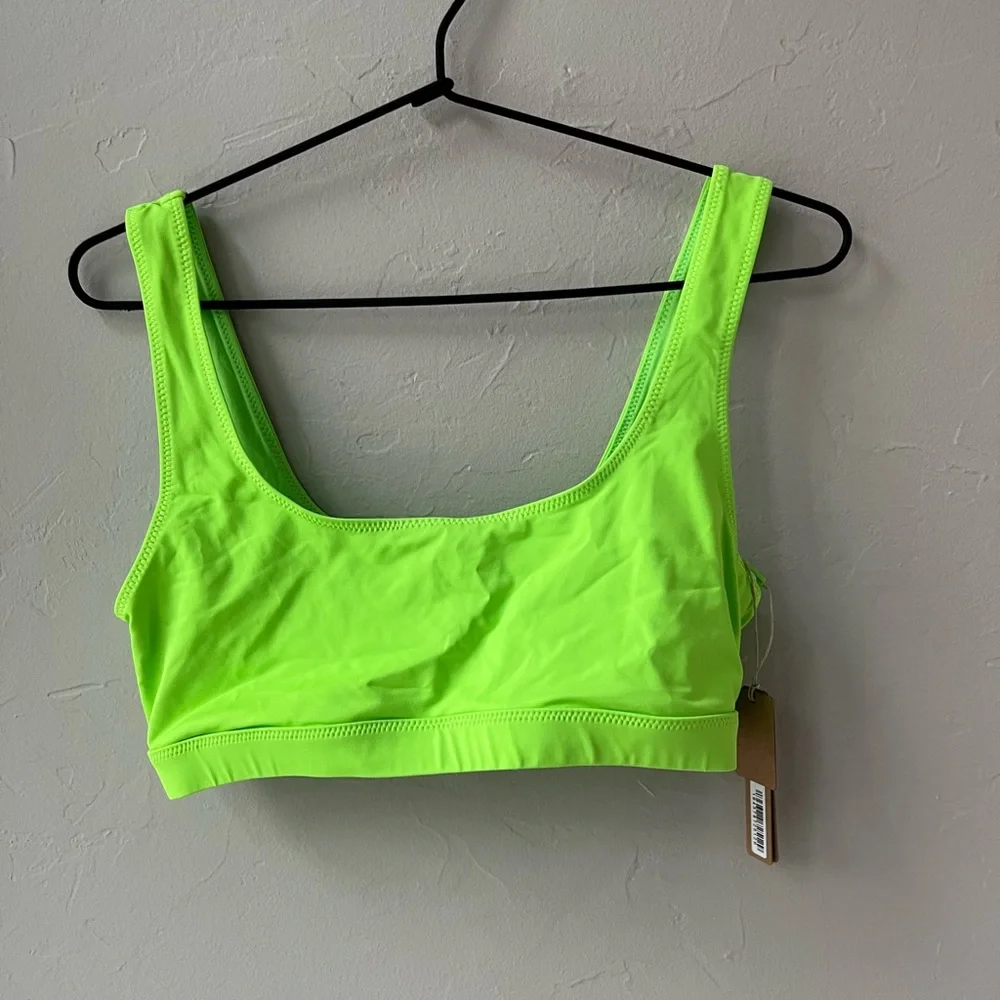 💚SKIMS SIGNATURE SWIM TANK BIKINI TOP IN NEON GREEN XXS M